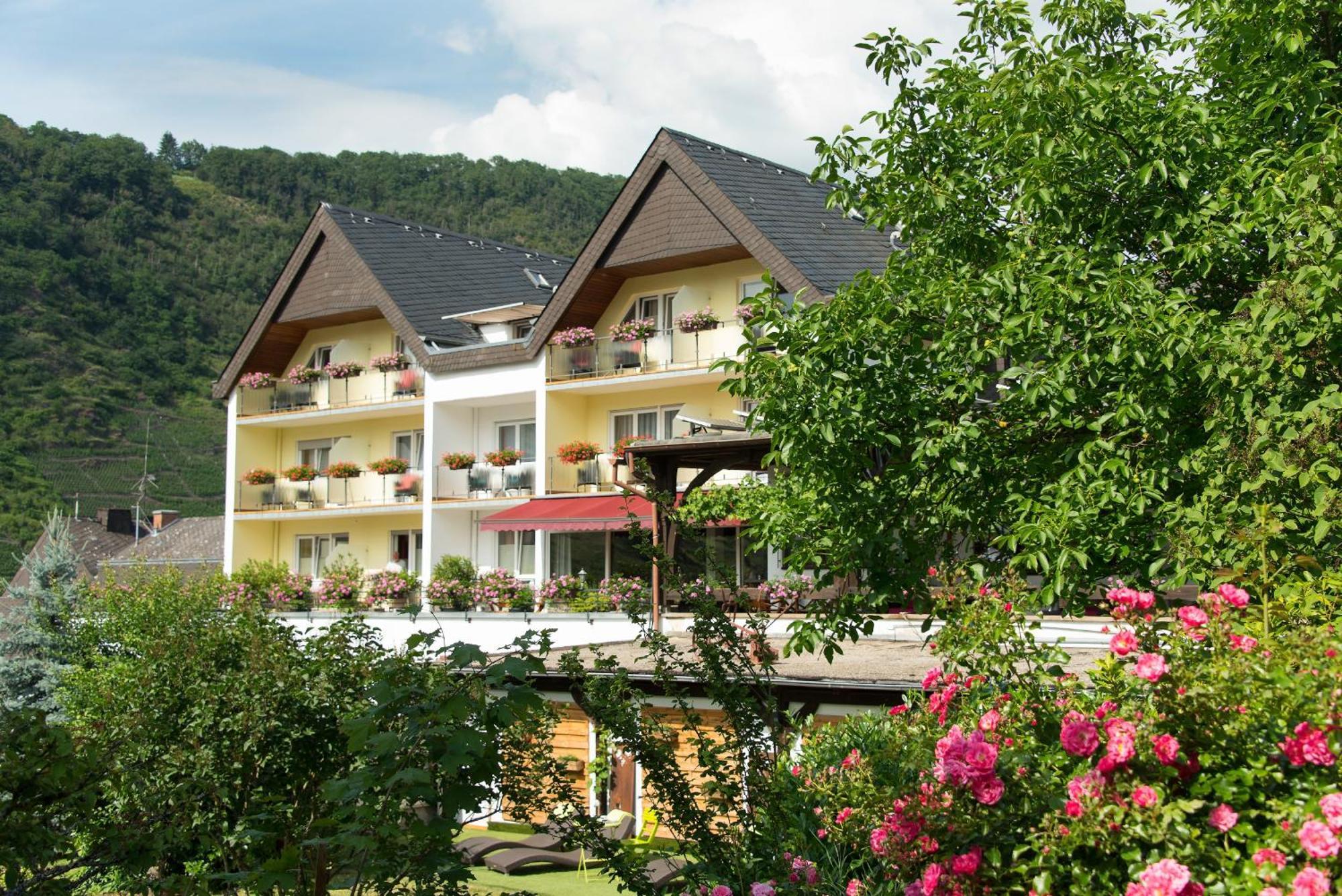 Weinhotel Sonnenschein แอนสท์ ภายนอก รูปภาพ