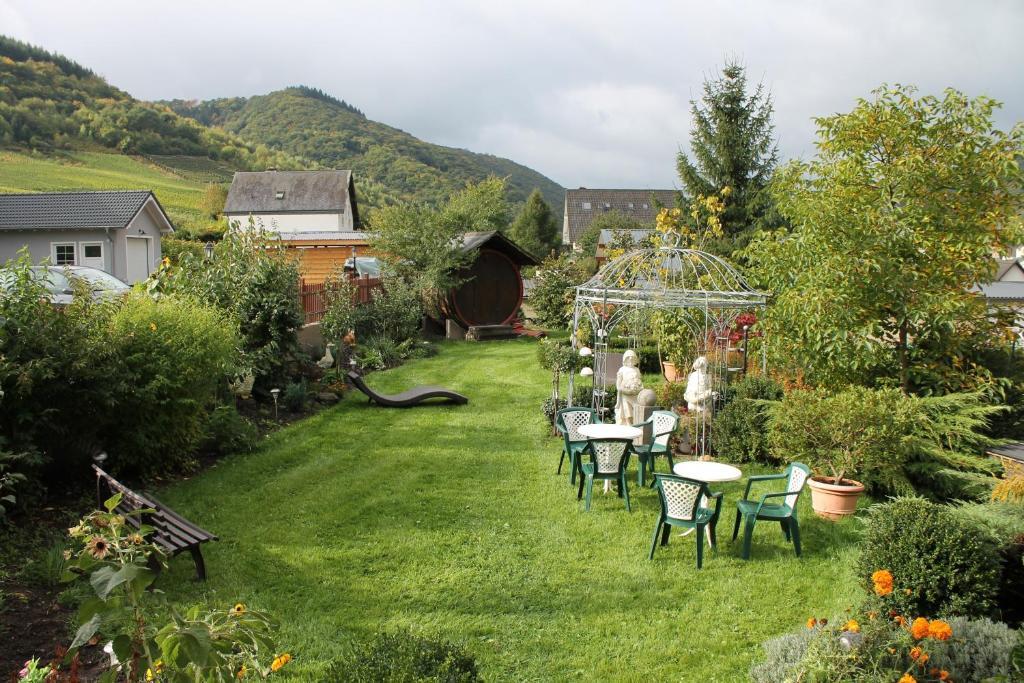 Weinhotel Sonnenschein แอนสท์ ภายนอก รูปภาพ