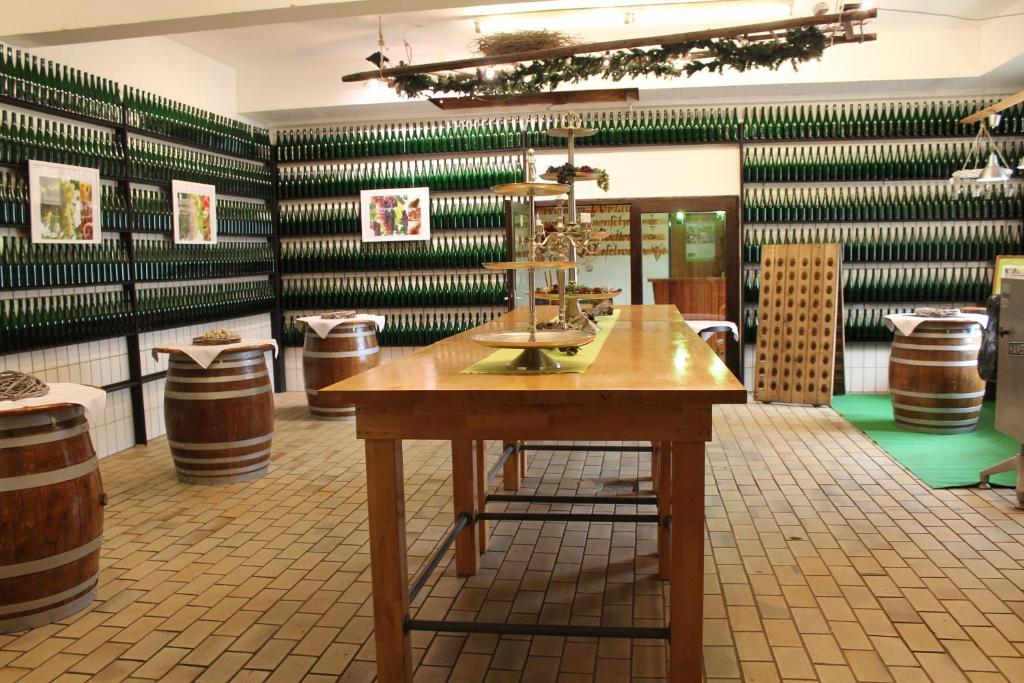 Weinhotel Sonnenschein แอนสท์ ภายนอก รูปภาพ